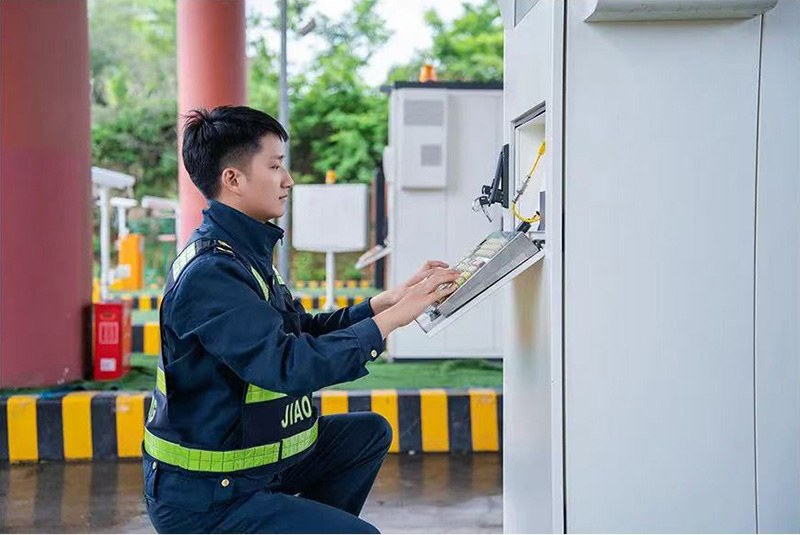 20250526392191.jpg 怀化分公司运营管理部运维管理岗关聪.jpg