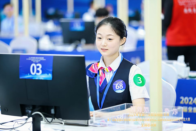20250526709292.jpg 长沙分公司智慧研究中心培训师黄伊琳.jpg